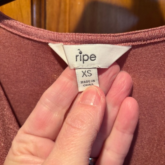 Ripe Maternity Portia Maternity & Nursing Dress in Rouge XS - Picture 4 of 7